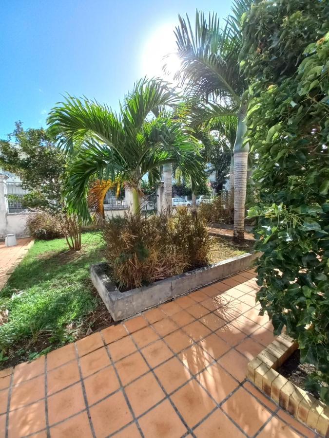 O Privilege Villa D'Exception En Centre-Ville De St-Pierre Saint Pierre Εξωτερικό φωτογραφία